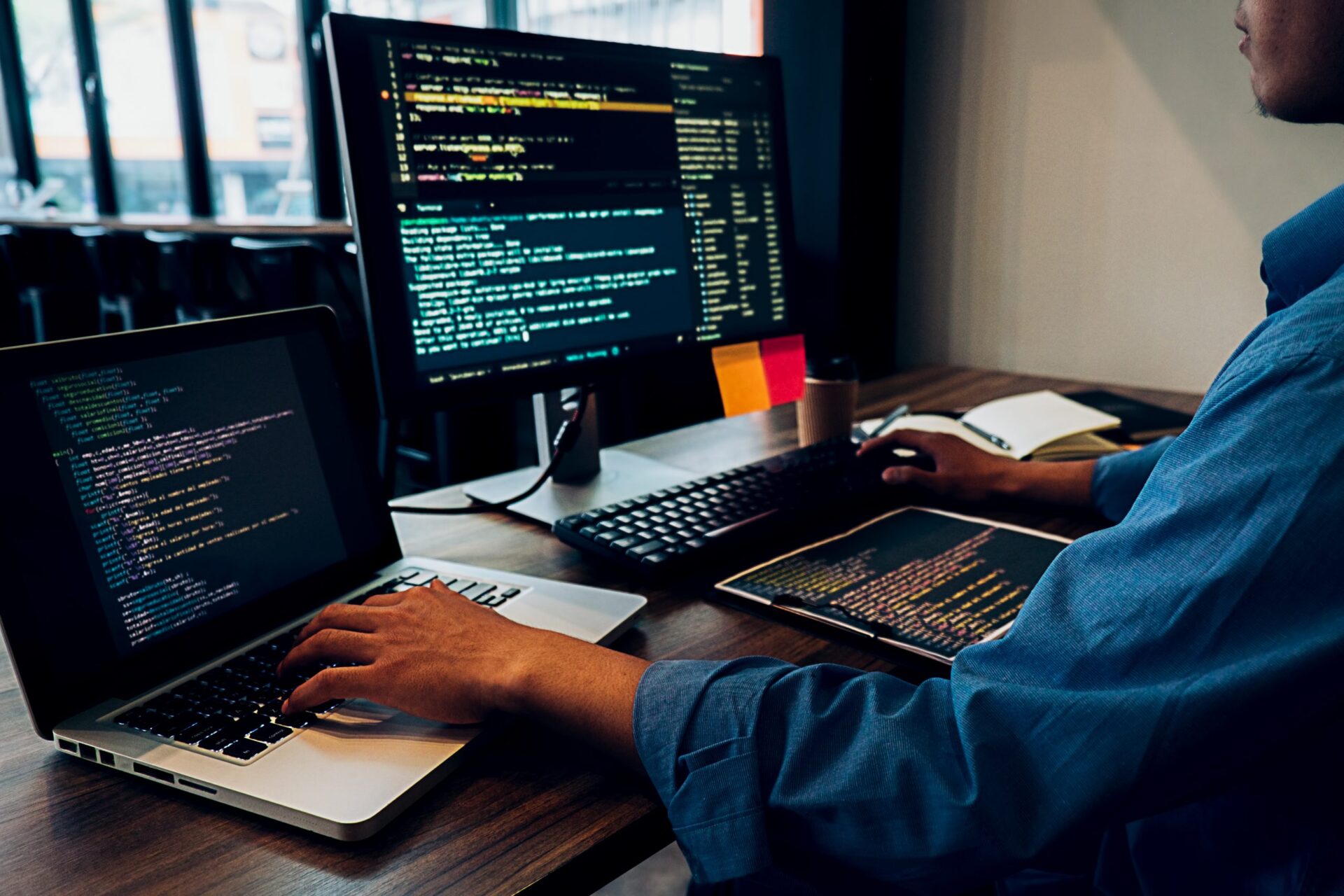 Programador: saiba a média salarial e perfil do profissional - Eu Capacito